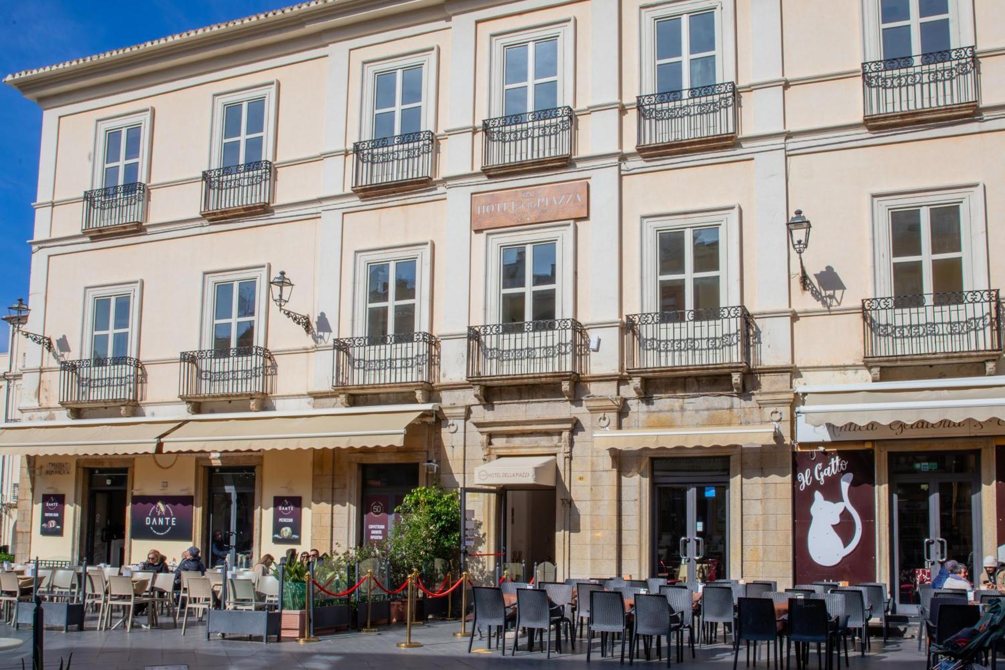 Hotel Della Piazza Πίτσο Εξωτερικό φωτογραφία